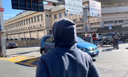 Genova, i no green pass anche contro i giornalisti: "Siamo strumentalizzati"