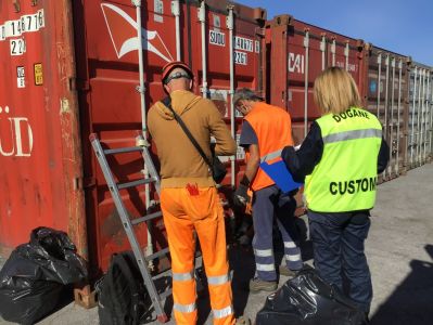 Savona, bloccati in porto 5 mila oggetti di domotica: sanzione da 30 mila euro