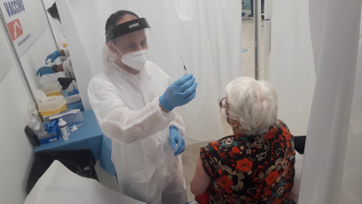 Vaccini Liguria, Toti: "Incremento del 34% di prime dosi nell'ultima settimana"