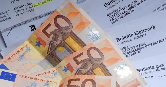 Rincari di bollette e materie prime: "Migliaia di aziende in Liguria rischiano il blocco della produzione"