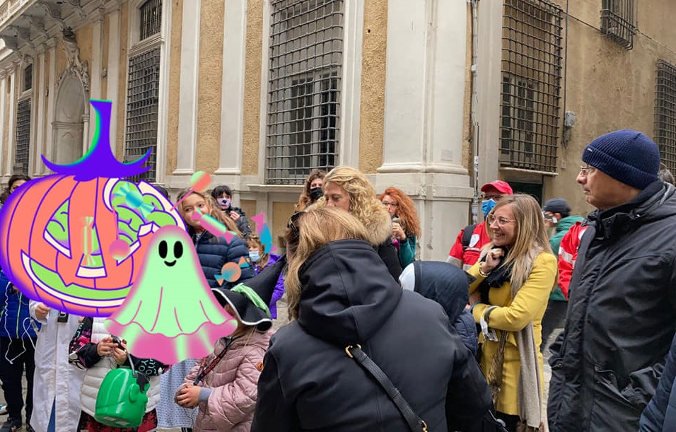 Successo per Halloween a Genova: i ghost tour nei carruggi verso il sold out