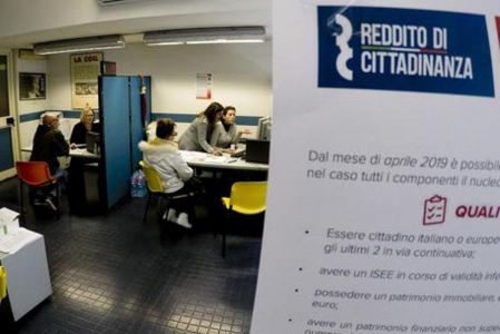 Genova, ancora furbetti del reddito di cittadinanza: cinque stranieri denunciati