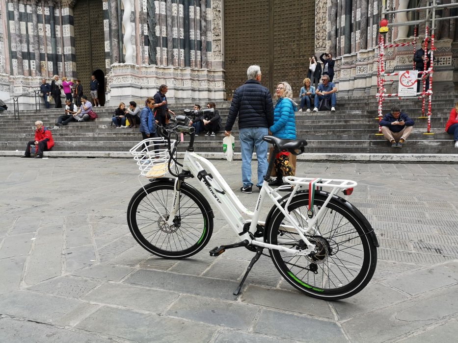 Genova, ladri di biciclette elettriche denunciati dalla polizia