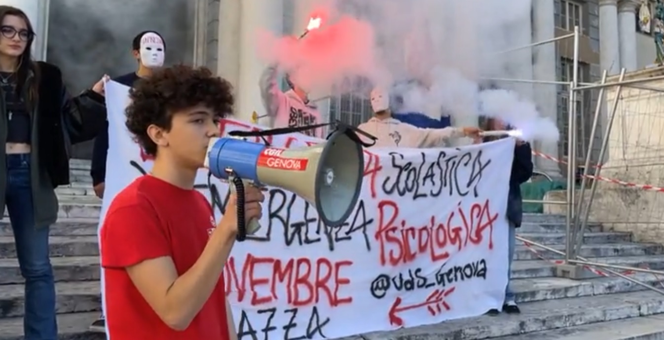 Studenti in protesta a Genova: "Vogliamo una scuola più inclusiva"