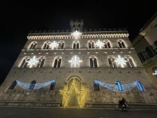 A Chiavari il Natale è già arrivato, accese le luminarie in città