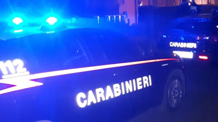 Genova, spari in via Molfino: figlio ferisce il padre alla gamba, arrestato