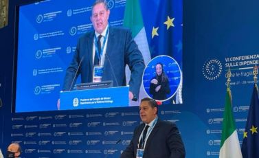 Genova, Toti: "Cultura e non repressione per vincere battaglia contro le dipendenze"