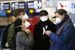 Genova, mascherine obbligatorie anche all'aperto. Bucci: "Possibile già da venerdì'"