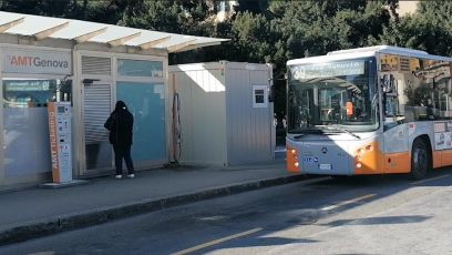 Genova, super green pass sugli autobus: chi controllerà? "Autisti e controllori non possono farlo"