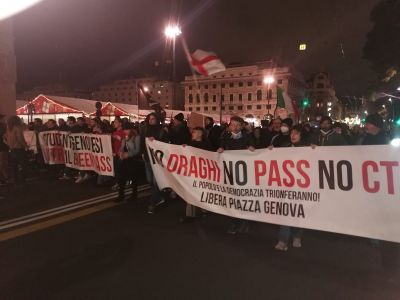 Genova, la protesta No Green Pass torna in piazza. Ancora disagi