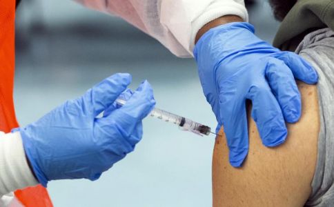I dati della Fondazione Gimbe: "Nelle ultime due settimane 390mila nuovi vaccinati"