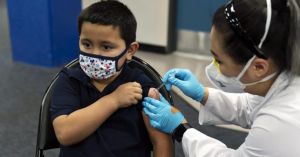 Vaccinazione bambini 5-11 anni, gli esperti del Gaslini rispondono alle domande dei genitori