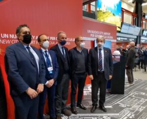 Depositi chimici, il Porto dice ok a Ponte Somalia ma è guerra con Enac: "Si vuole rinunciare all'aeroporto?"