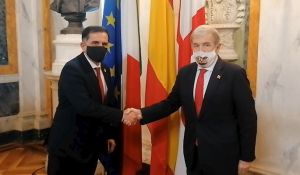 Genova-Murcia, si rinnova il gemellaggio. Bucci: "Un volo diretto? Ci stiamo lavorando"