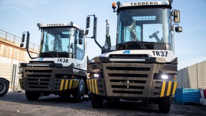 Genova, nuovi investimenti per il porto: due nuovi trattori portuali nel Terminal San Giorgio