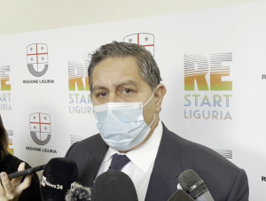 Covid Liguria, Toti: "Il tampone ai vaccinati è uno sforzo inutile"