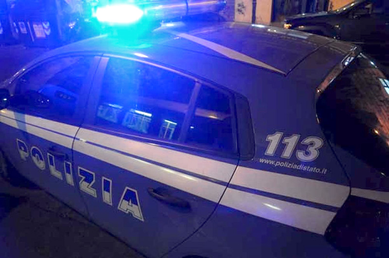 Genova, colpisce a sangue la compagna salvata dalla polizia