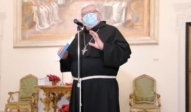 Genova, Tasca: "Non lasciamo indietro chi è in difficoltà: il regalo più bello che possiamo farci l'un l'altro"