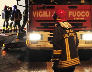 Vallecrosia, esplosione in una palazzina. Un ferito