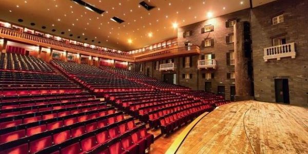 Covid, Carlo Felice: troppi dipendenti contagiati, concerto rinviato