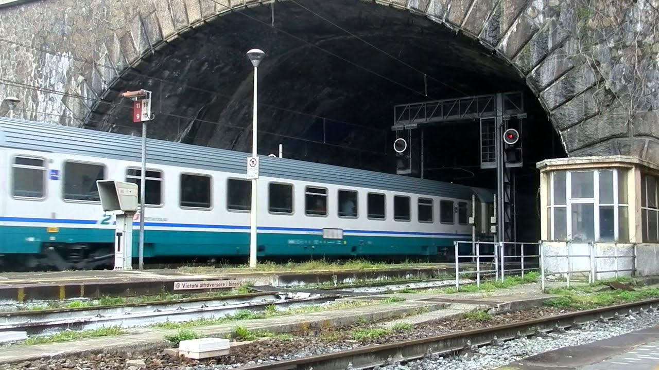 Genova, dichiarata morte cerebrale del 63enne investito dal treno tra Brignole e Principe