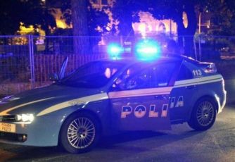 Spezia, picchia e violenta la moglie la notte di Capodanno: arrestato un 34enne