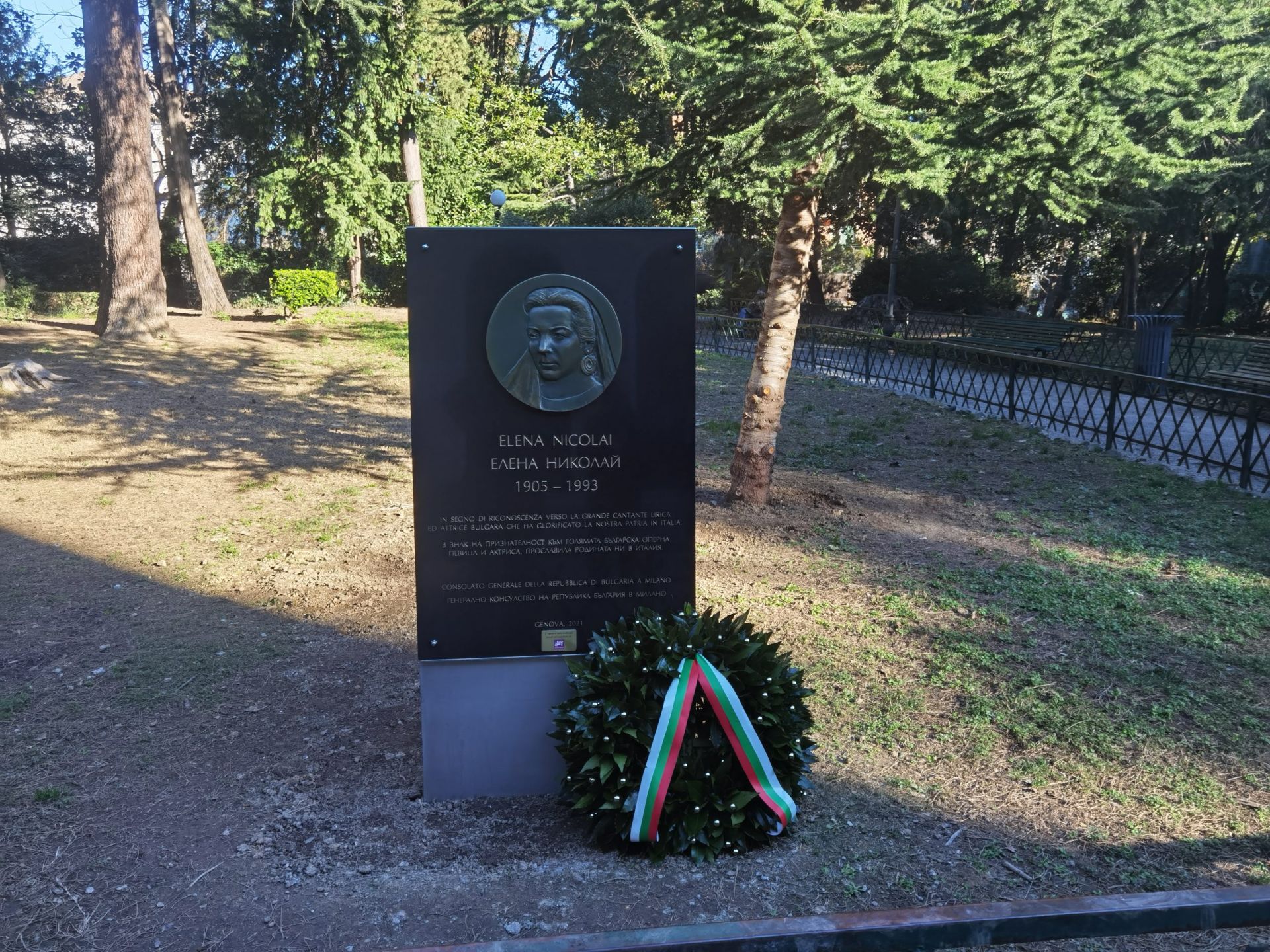 Genova, targa commemorativa per ricordare la mezzosoprano Elena Nicolai