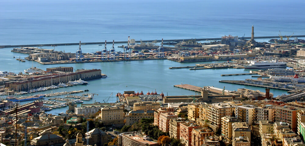 Porto di Genova, entro aprile vanno affidati gli appalti per l'elettrificazione delle banchine