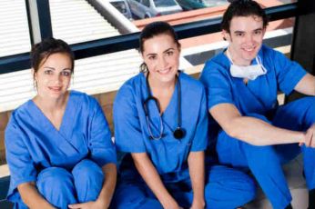 L'Olanda prova a "scippare" giovani infermieri all'Italia: l'allarme di Nursing Up