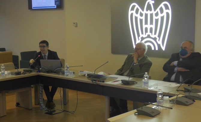 Confindustria Genova: "La ripresa c'è ma i rincari di energia e materie prime mettono a rischio il 2022"