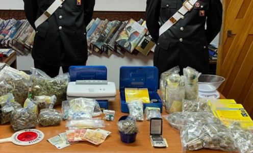 Genova, 13 chili di droga in garage: 20enne gestiva centro di spaccio all'ingrosso