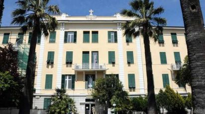 Bordighera, lotta contro il tempo per salvare l'ospedale