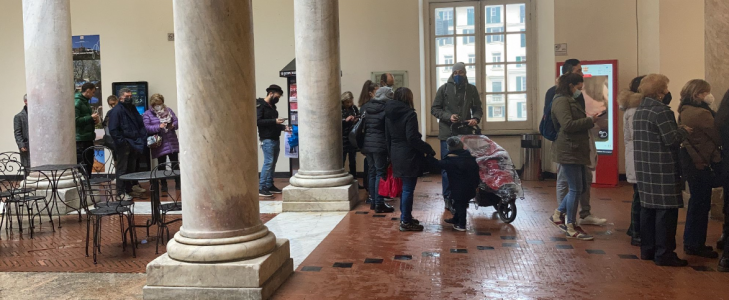 Genova, "assalto" alla mostra di Escher. Oggi  ultimo giorno