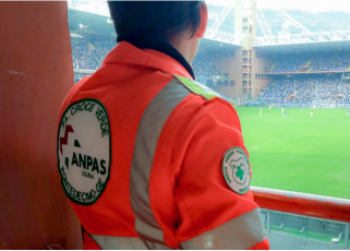Genova, tifoso colto da infarto durante Sampdoria-Empoli: è ricoverato a San Martino