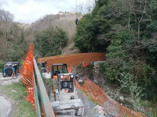 Genova, il nuovo ponte sul Rio Ciliegio a Trasta: la partenza della "Via delle Rose"