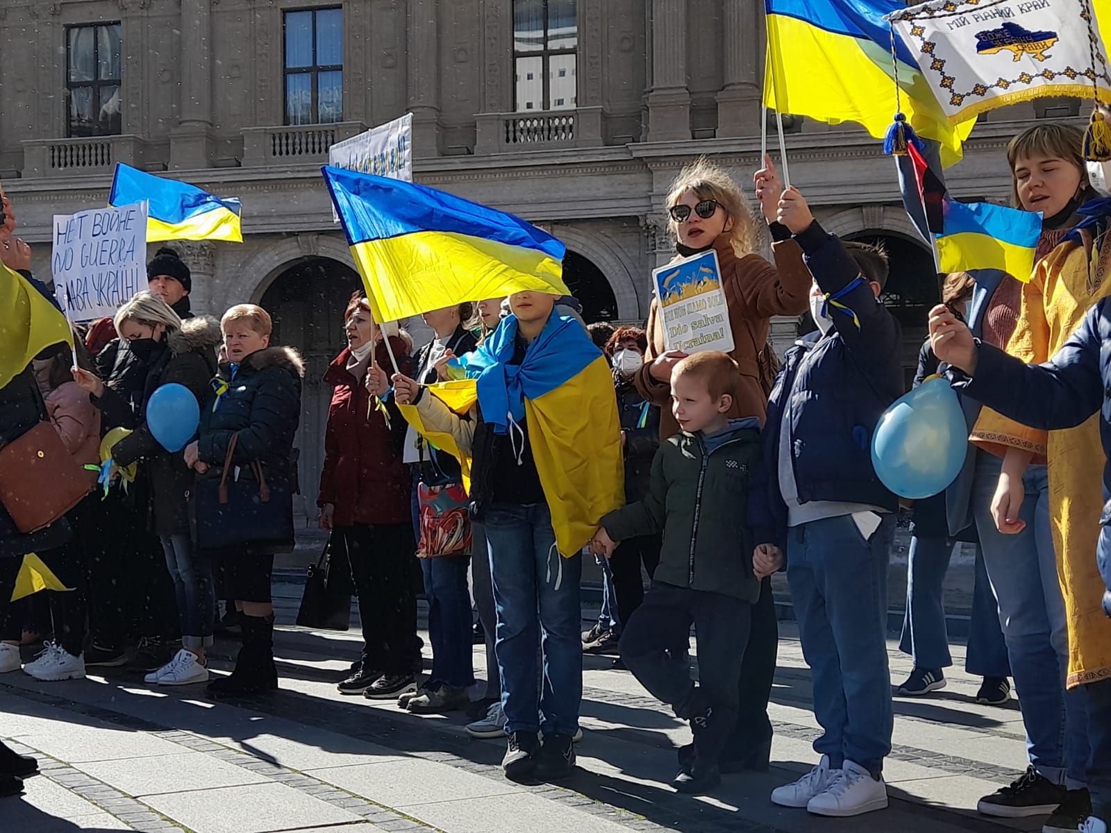 "Padre, mi benedica. Torno in Ucraina a combattere": da Savona a Kiev per arruolarsi