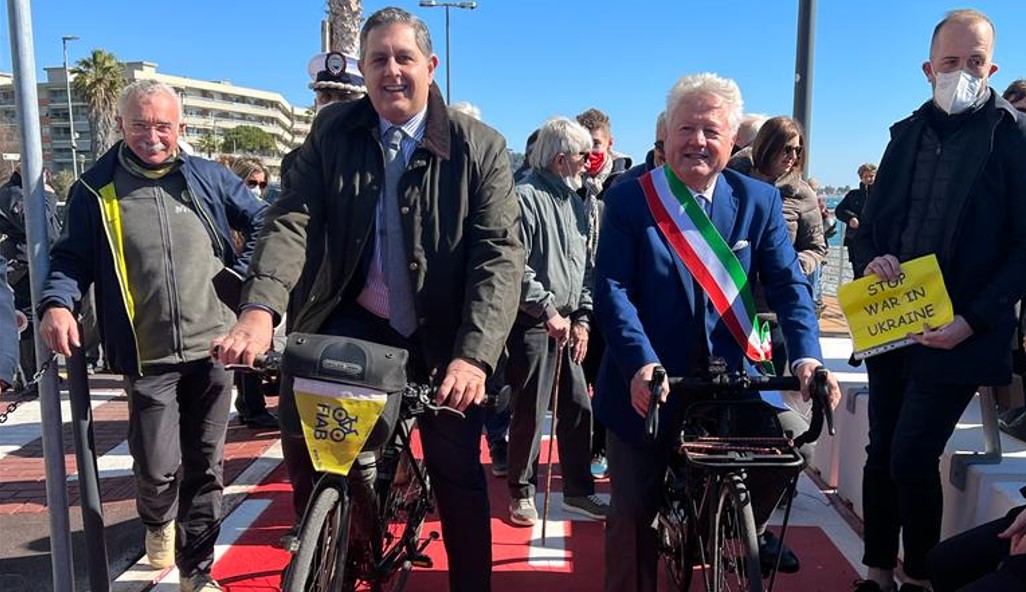 Ventimiglia, inaugurata la nuova passeggiata ciclopedonale a sbalzo sul mare