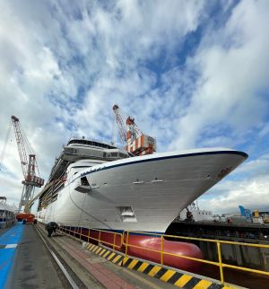 Sestri Ponente, Fincantieri vara 'Vista' della Norwegian Cruise