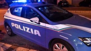 La Spezia, donna accoltellata in strada dopo diverbio: ferita in modo lieve
