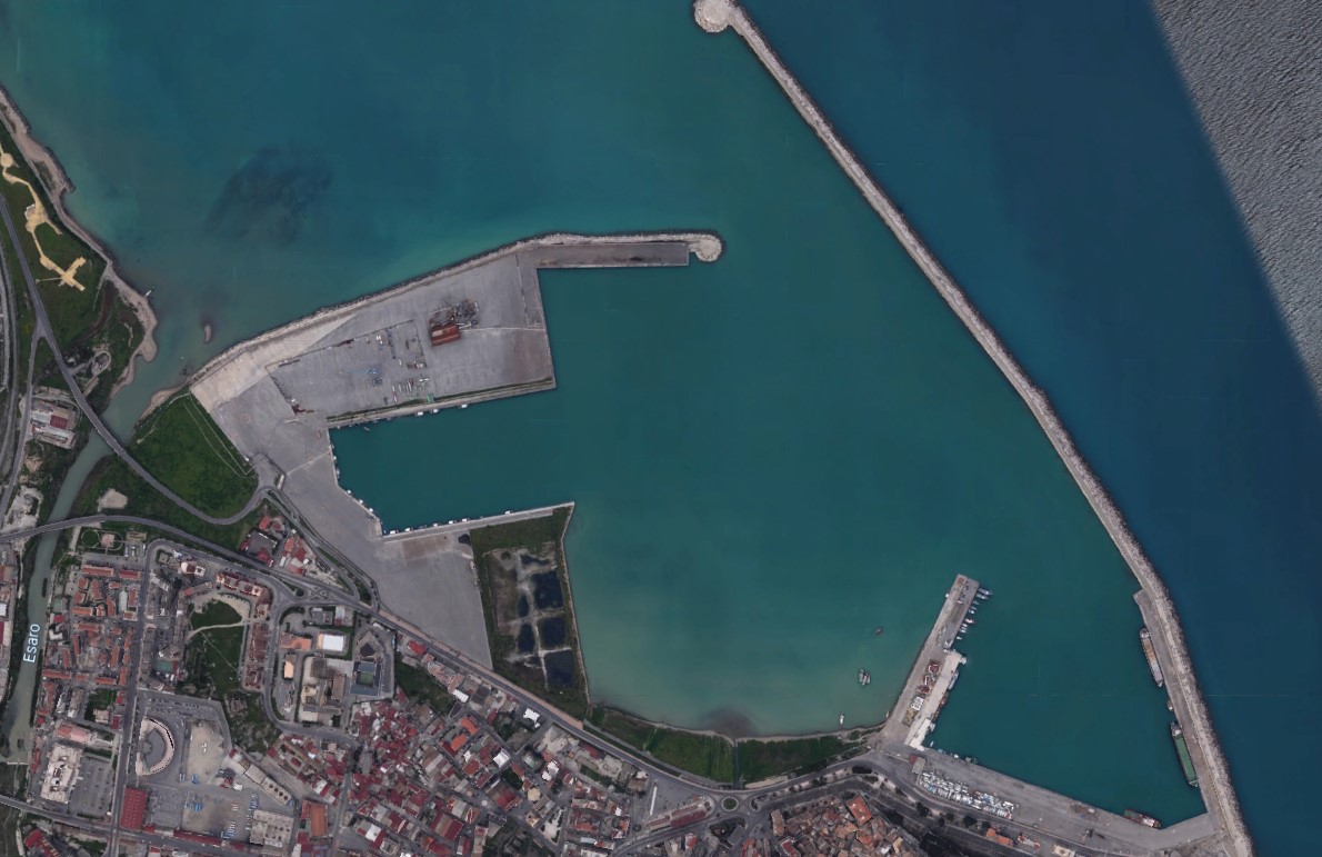 Porto Crotone, ok all'adeguamento tecnico funzionale del Piano regolatore portuale