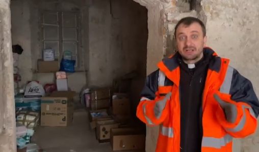 Il videomessaggio del prete ucraino dai sotterranei della cattedrale: "Grazie a Genova e Savona"