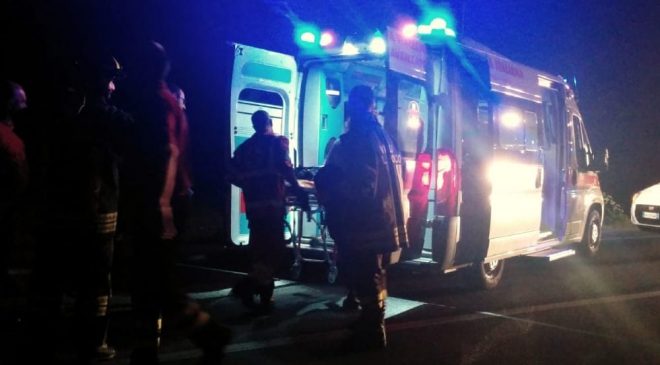 Genova, ubriaco pretende di essere portato in stazione con l'ambulanza poi prende a pugni un poliziotto