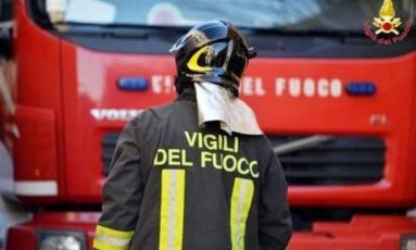 Genova, morto in casa da giorni. A vegliarlo solo il cane
