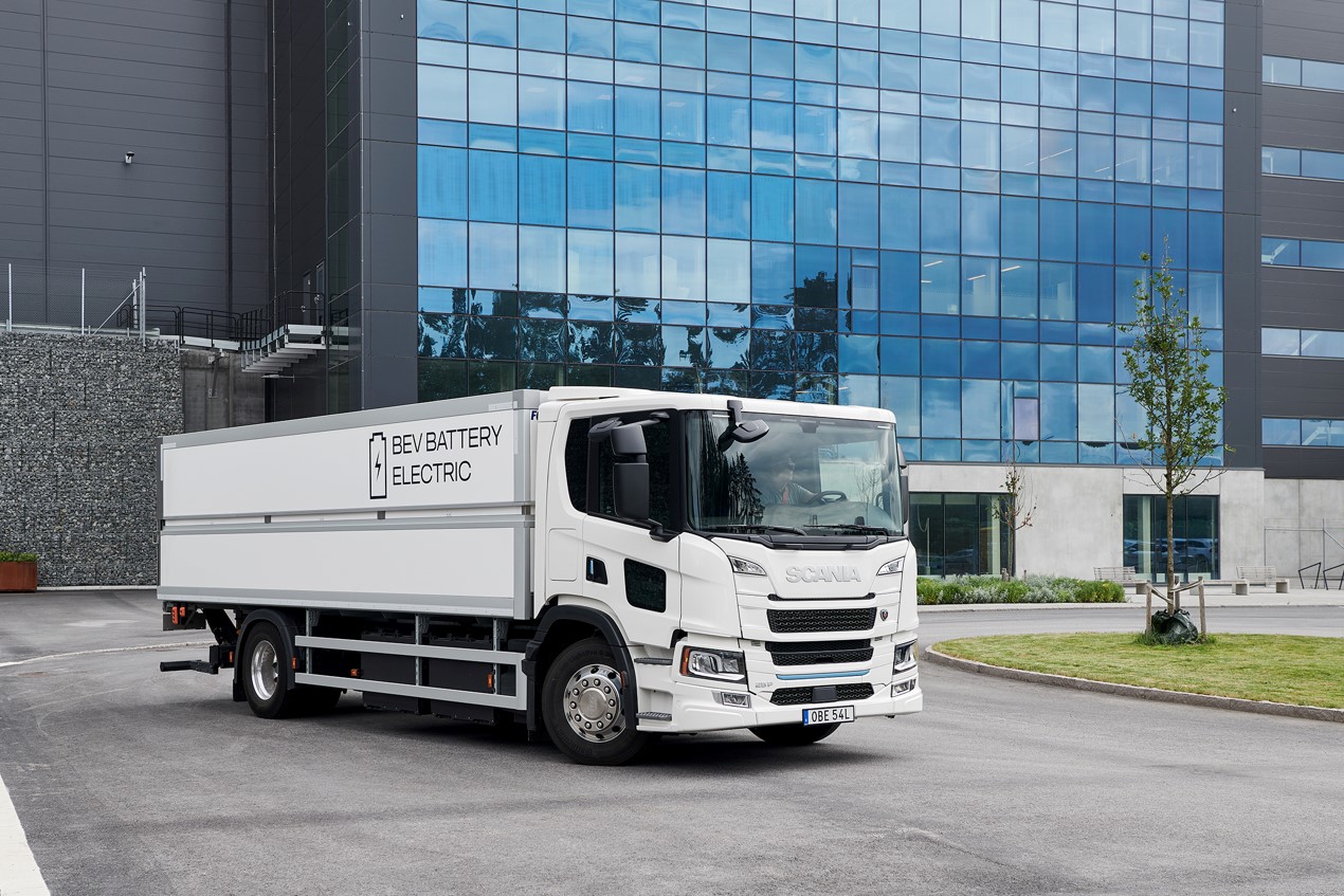 Scania consegna 5 veicoli elettrici a Falkenklev Logistik