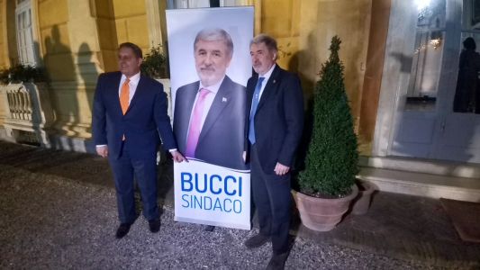 Comunali Genova, in 300 alla cena di Toti per sostenere Bucci