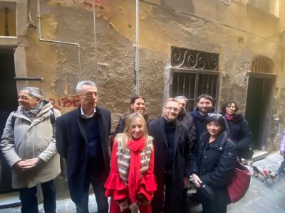 Genova, inaugurata la Casa dei Papà in centro storico: un appartamento per i genitori separati