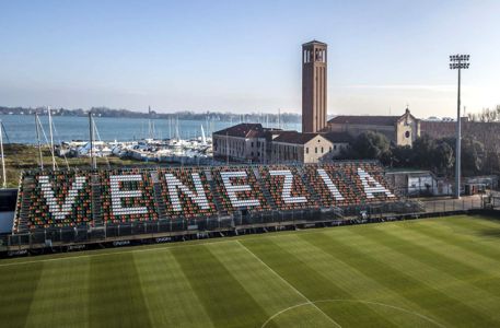 Venezia-Sampdoria 0-2: i lagunari fanno harakiri e Caputo non perdona