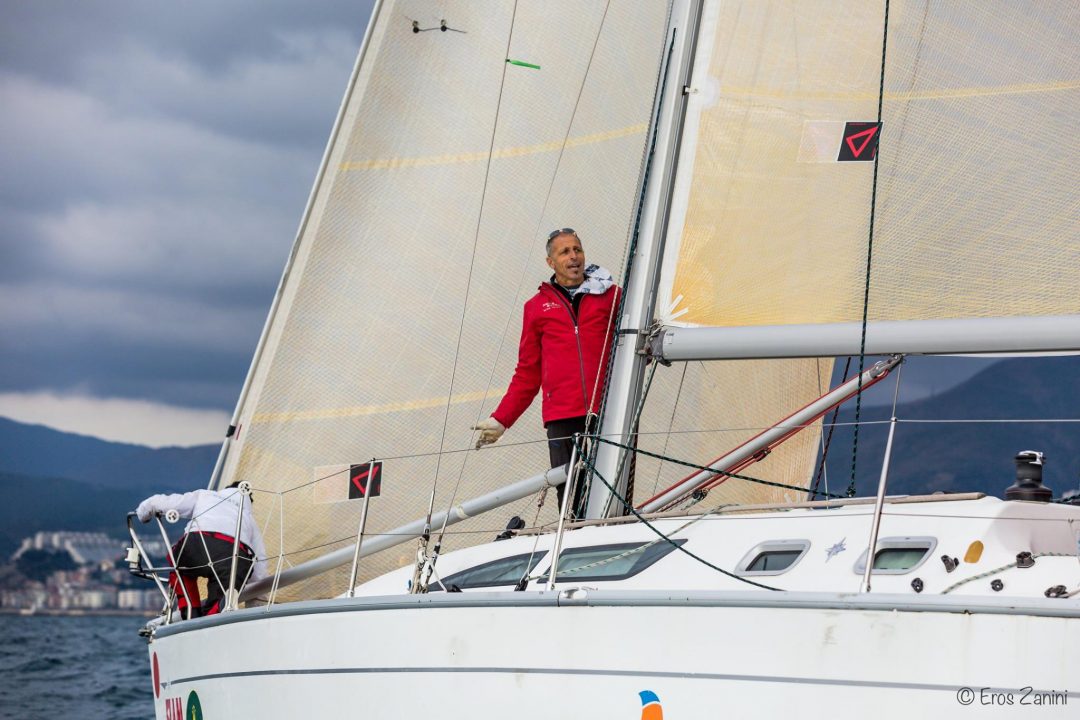 Vela, la bandiera di San Giorgio su Escargot alla "100 miglia di Montecristo"