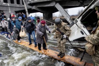 Ucraina, continuano i bombardamenti ma l'avanzata russa si arresta