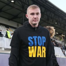 Spezia, la maglia di Kovalenko all'asta in favore degli atleti dissidenti bielorussi